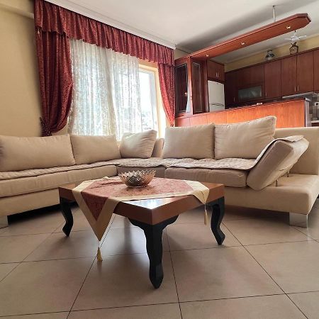 City Center Apartment 1 Sarandë Eksteriør billede
