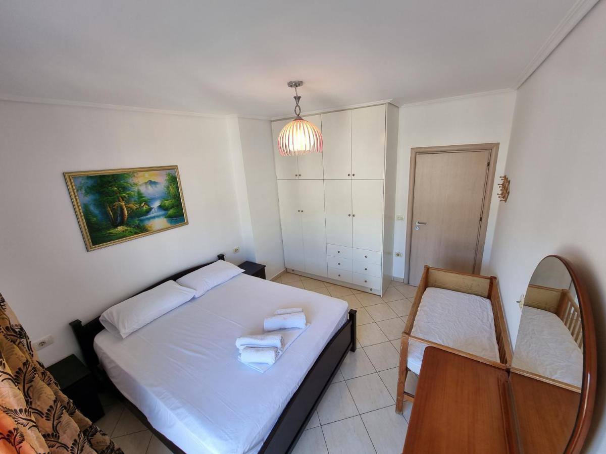 City Center Apartment 1 Sarandë Eksteriør billede