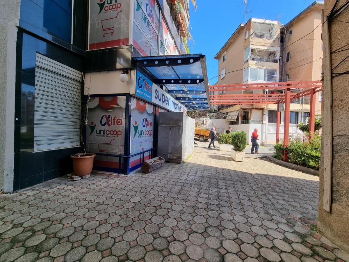 City Center Apartment 1 Sarandë Eksteriør billede