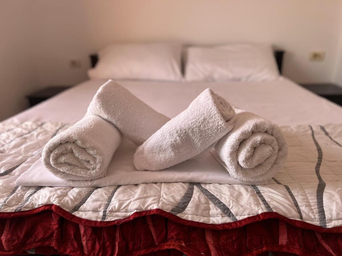 City Center Apartment 1 Sarandë Eksteriør billede